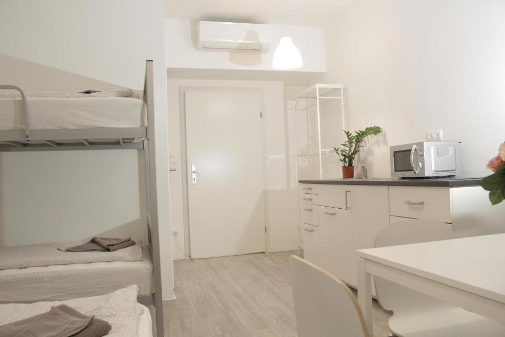 Betariel'Com Hauptbahnhof Apartment Viena Exterior foto